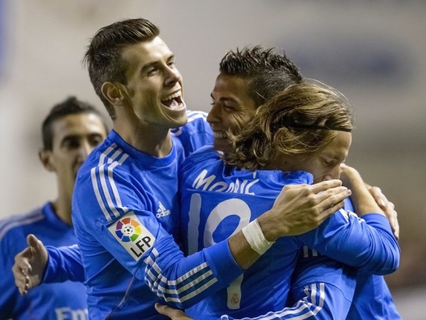 我们拭目以 我们拭目以