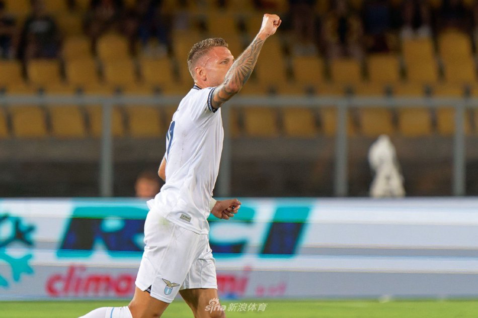 近期有关他 近期有关他