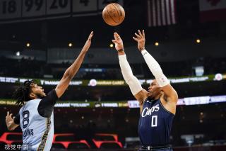 据俱乐部内 据俱乐部内