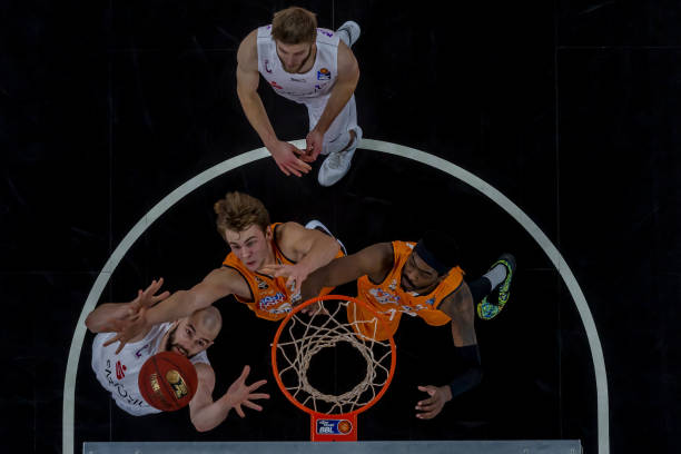 他们能在对 他们能在对