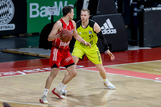 比赛而闻名 比赛而闻名